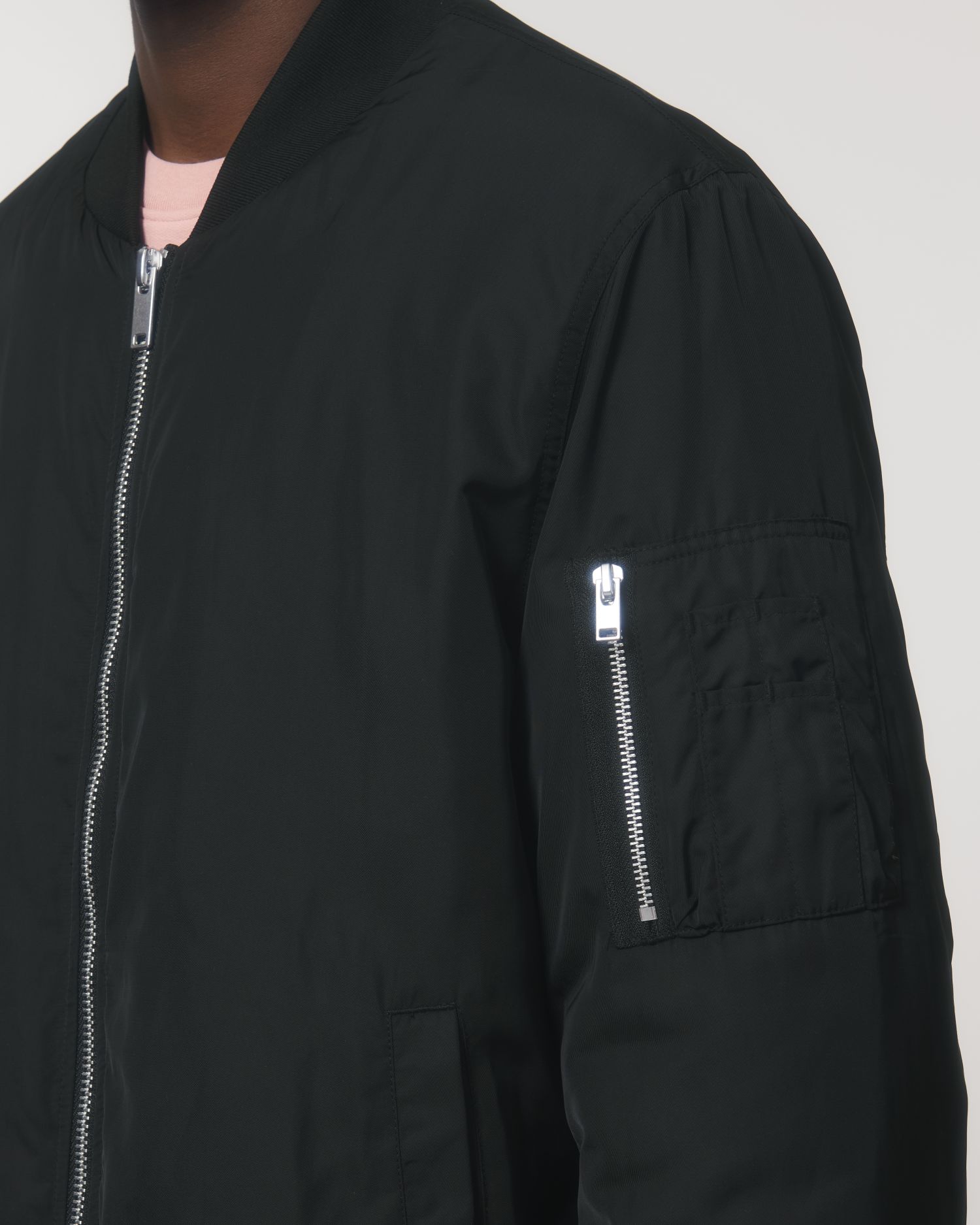 Bomber - Black - Vorderseite Detail